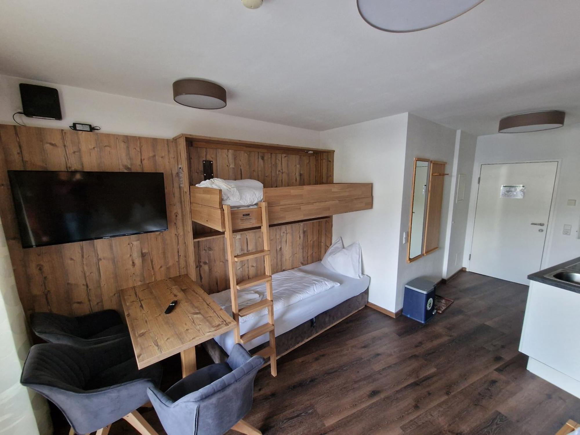 Adler Kaprun, Golf 'N' Ski And Mountain Biking. 外观 照片