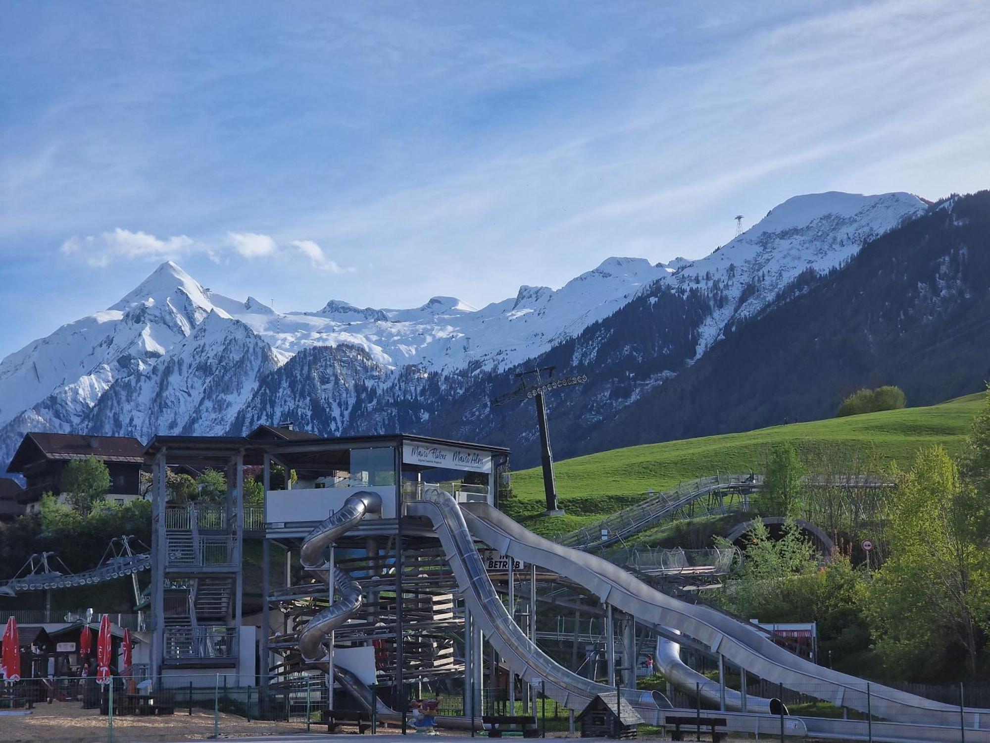 Adler Kaprun, Golf 'N' Ski And Mountain Biking. 外观 照片